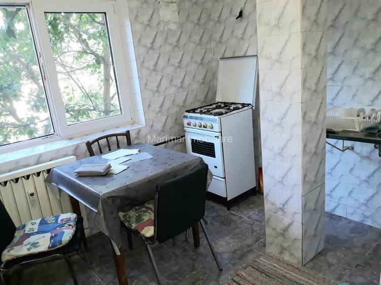 Tei, Maica Domnului, OMV, semistradal, bloc mixt, 1988 - 8