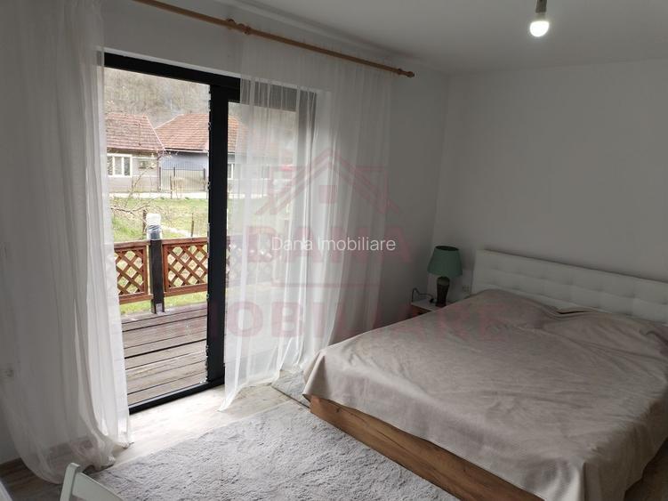 CASĂ DE VÂNZARE ÎN RUSCA MONTANĂ\JUD. CS - 6