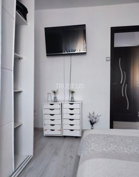 Apartament 3 camere, 60 mp, Spitalul Județean – renovat, COMISION 0% - 6