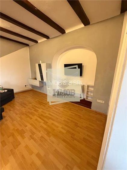 Casa cu 6 camere 2 bai si 1030 mp teren in Viile Sibiului - 20