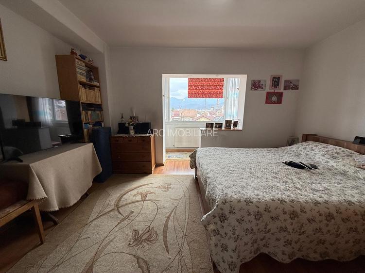 Apartament 3 camere structura decomandata,întrare Racadau - 6