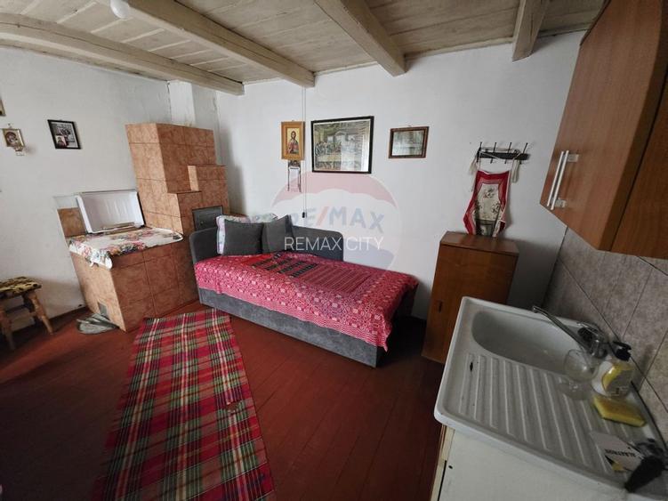 Casă / Vilă cu 4 camere de vânzare - 5