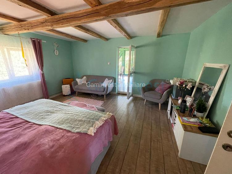 Casa de vacanta cu 4 camere, de vanzare, in Zece Hotare , judet Bihor - 8