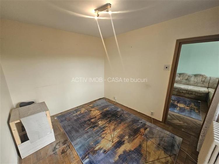 Resita, 2 Cam. Mobilat, Micro 3 - 15