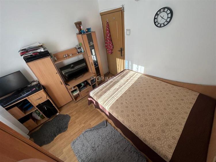 Etaj 2, fara risc, 3 camere zona Mircea cel Batran - 8