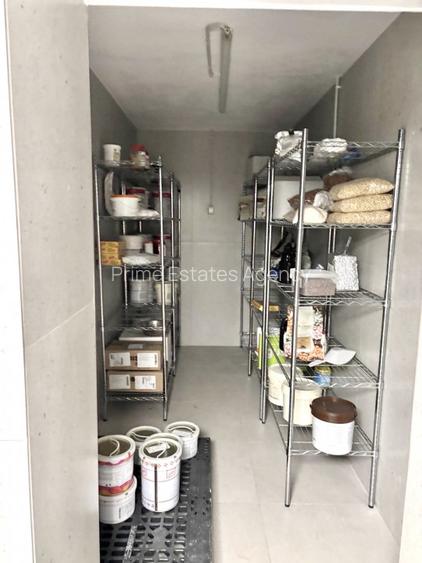 De Vanzare Spatiu Comercial - Piata Victoriei - 7