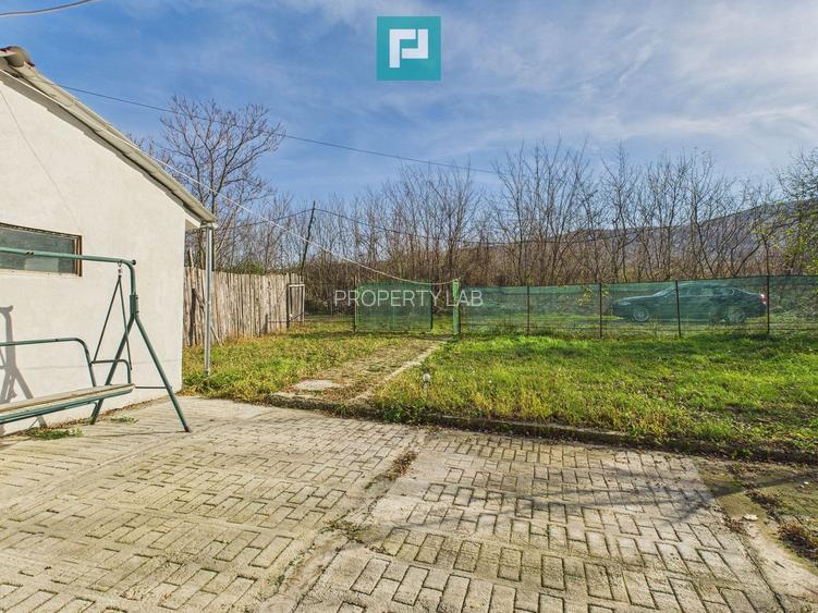 Casuță cu priveliște panoramică spre Cetatea Șiria - 25