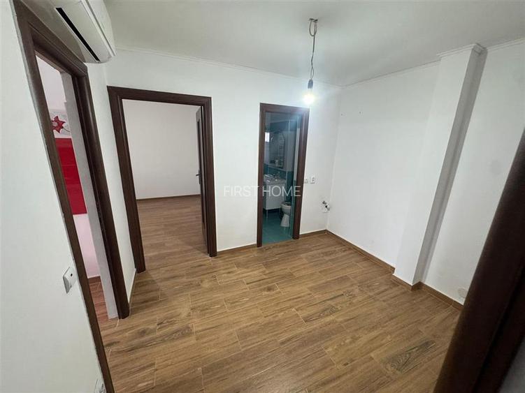 Ap 2 cam, 60 mp utili, et 2/3, hol patrat logie si balcon,renovat ! - 8
