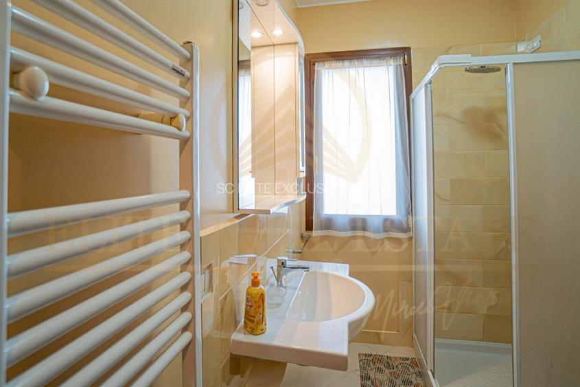 Stațiunea Mamaia - 3 camere, vedere panoramică la lac &acirc; Vila Ovidiu - 19