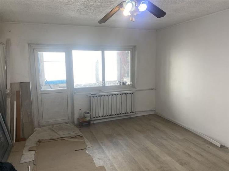 Garsoniera, Decebal, necesita renovare - 2