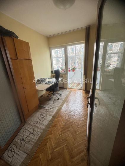 Apartament 3 camere zona Peninsulara - 4