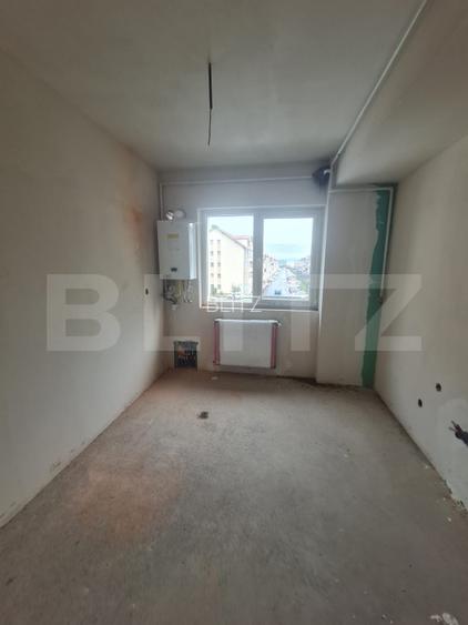Apartament decomandat, posibilitate modificare in 3 camere, parcare, zona Terra - 4