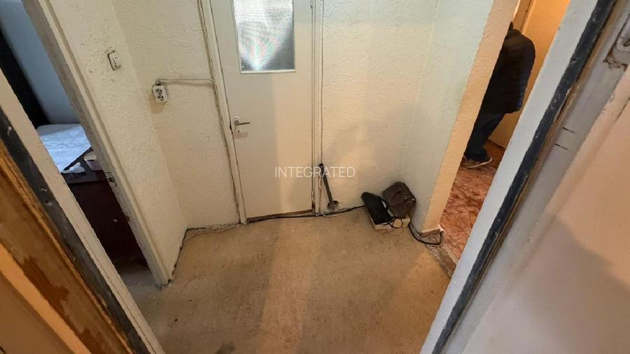 Piata PECO - str. Turnu Magurele, Apartament decomandat cu 3 camere - 65 mp - 10