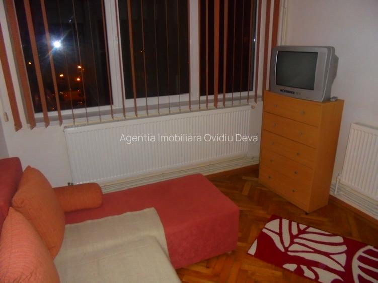 Vand sau inchiriez apartament 2 camere dec.  Deva, Balcescu, etaj 3, mobilat - 8