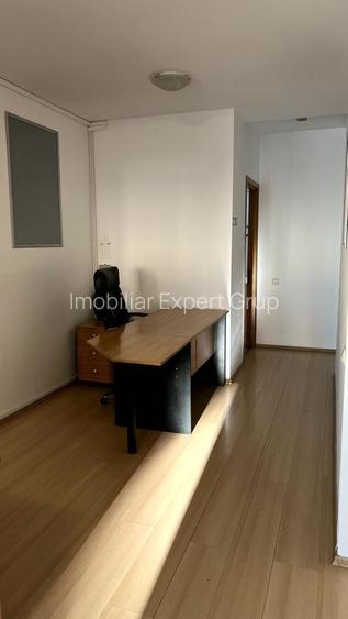 Damaroaia spatiu stradal 65 mp cu chirias - 2