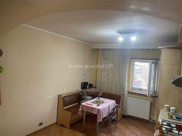 Apartament 2 decomandate ultracentral langa Piata Centrala - 16