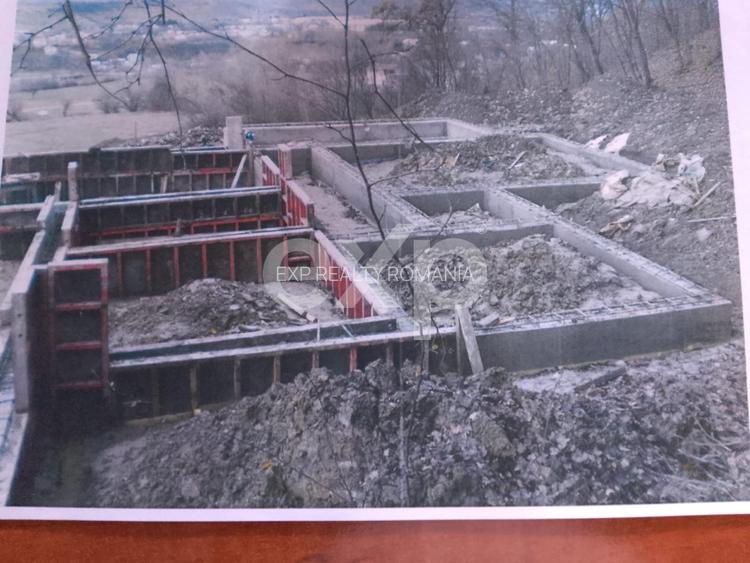 Teren de vânzare – 1250 mp Zona Românești, Vălenii de Munte - 3