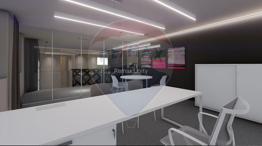 Cladire de 902 mp utili de vânzare, zona Grivitei - DN 13, COMISION 0 - 5