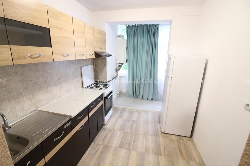 Ap. 2camere Micro 16, etajul 2, renovat, liber - 3