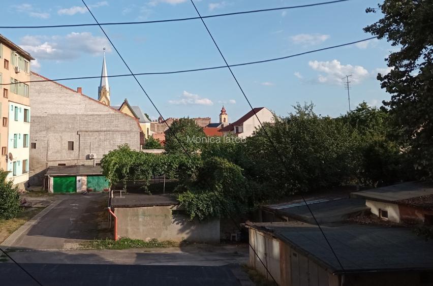 CENTRAL! Proprietar, vând apartament 2 camere, splaiul Brediceanu  - 2