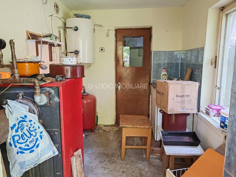 Casa 4 camere libera la vanzare VLADENI - 13