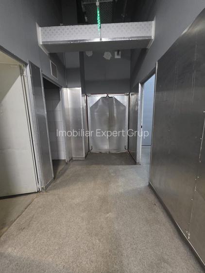 Piata Victoriei 638 mp vitrina 18 m vizibilitate buna - 5