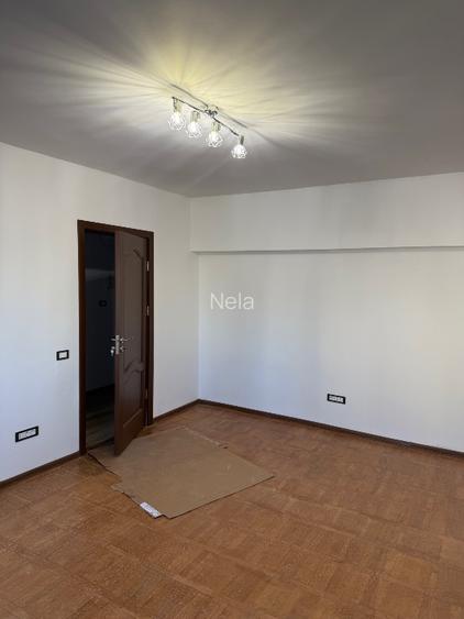Apartament bacau 2 camere ultracentral etajul 1 prima inchiriere - 2