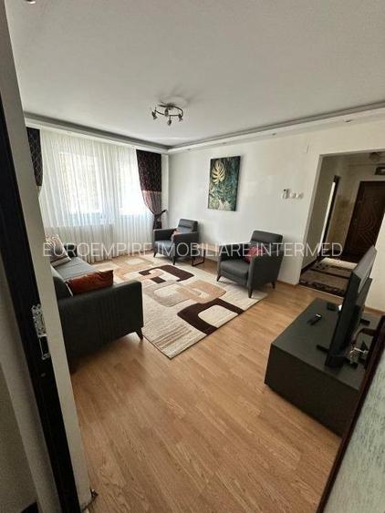 Apartament 3 camere de inchiriat Centru - 4