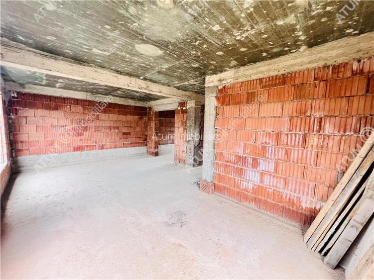 Casa cu 4 camere 2 bai si teren de 230 mp Selimbar - 22