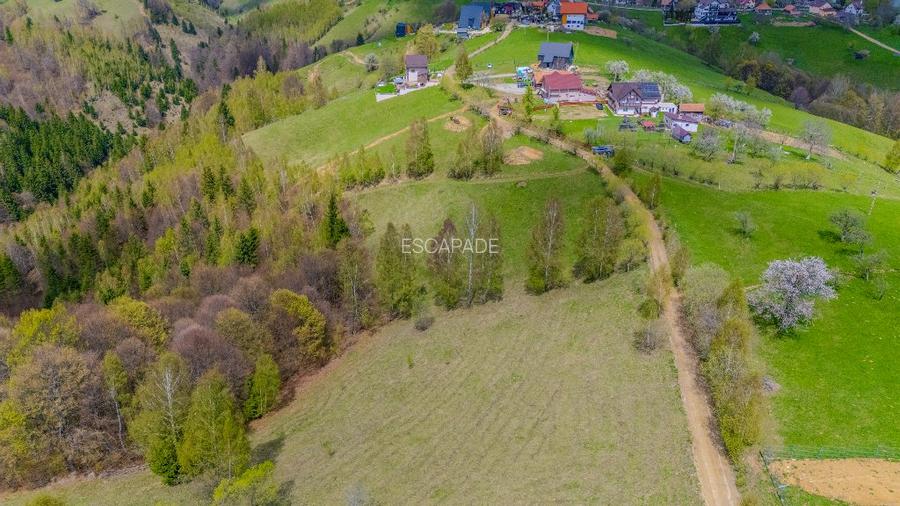 Teren de poveste, intru-un sat de poveste Pestera/Moeciu/Brasov - 4