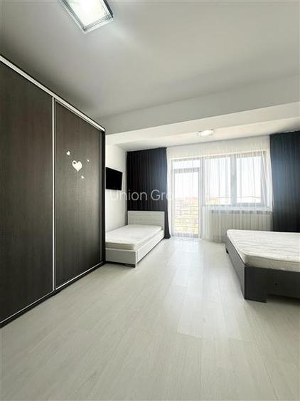 Afacere la Cheie in Mamaia Nord: Pensiune de Vanzare cu 18 Camere - 29