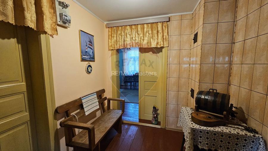 Casă / Vilă cu 3 camere de vânzare-Cacica-Suceava - 40