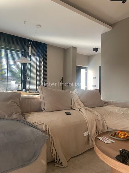 Casa de vanzare, 4 camere, 120 mp, Breazu, La intrare , Cod 161640 - 2