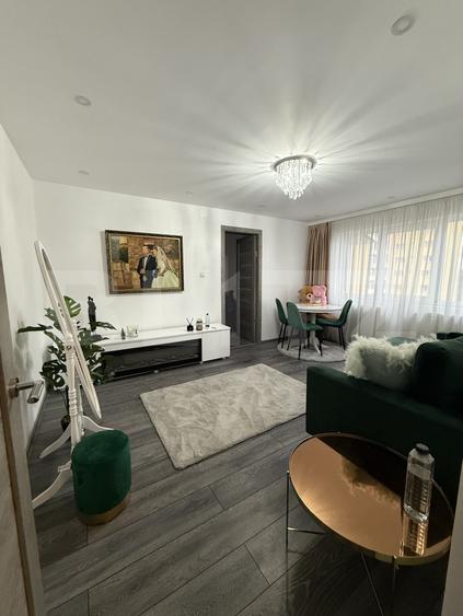Apartament 2 cu camere, modern, zona M5 – mobilat și utilat complet