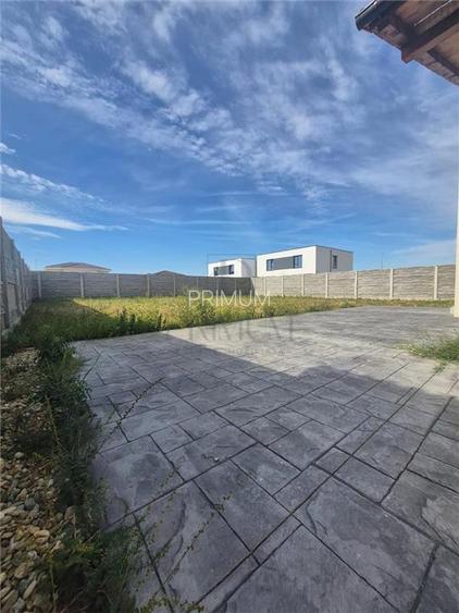 CASA INDIVIDUALA - SUPERBA - APROAPE DE CENTURA - 5