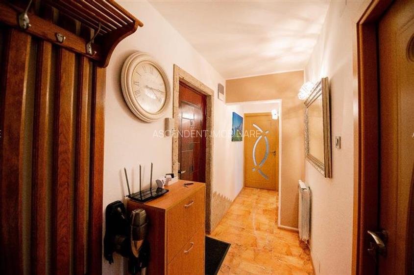 Apartament luminos cu 2 camere decomandate, Rasnov, Brasov. - 10