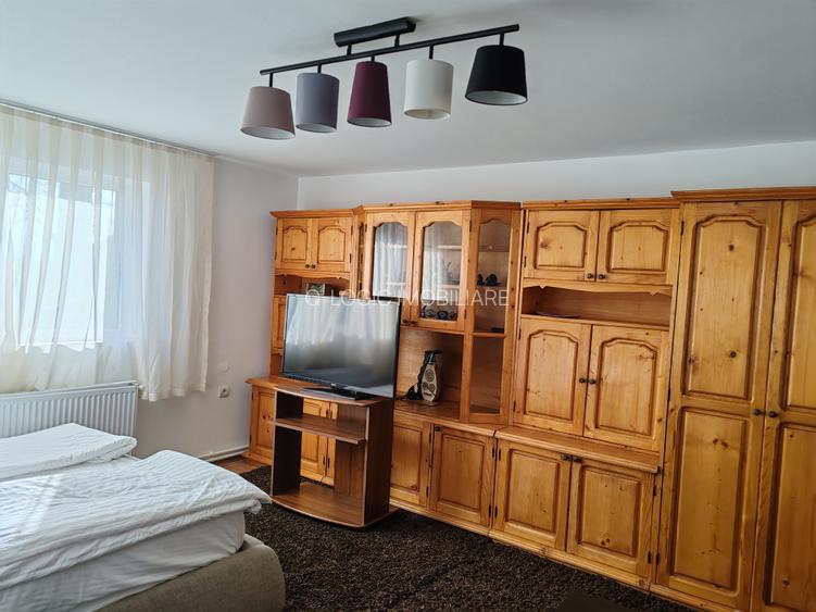 Casa 7 camere libera la vanzare SATU NOU - 2