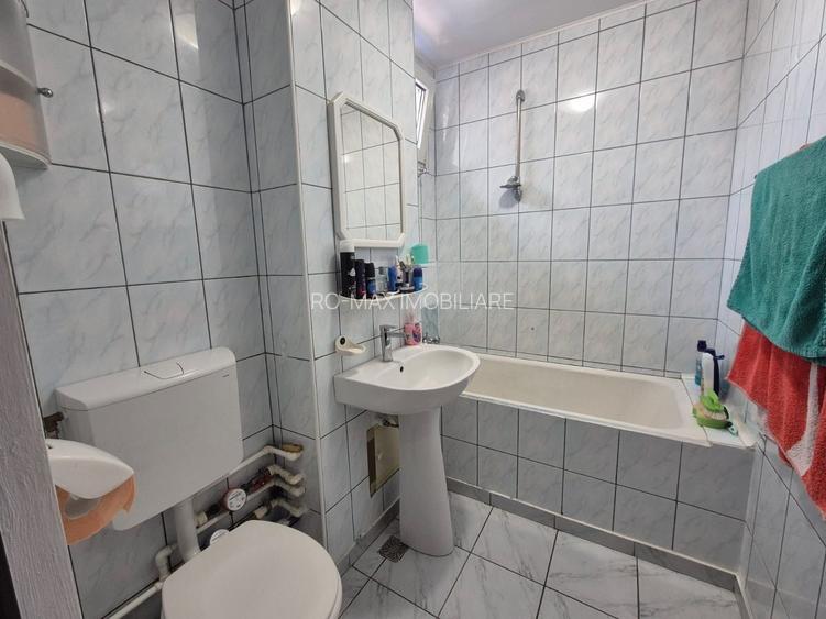 Ap 3 camere Titan - Piata Miniș mobilat/utilat - 9