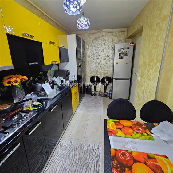 Apartament 3 camere,parcare boxa  etaj intermediar Kron Towers- Noua - 21