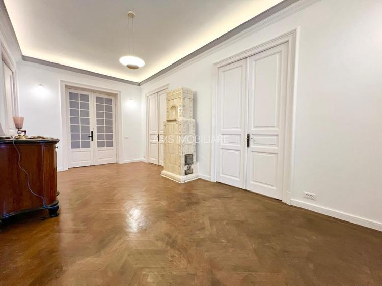 SPATIU DEOSEBIT VILA / PARTIAL MOBILAT SI UTILAT - 15