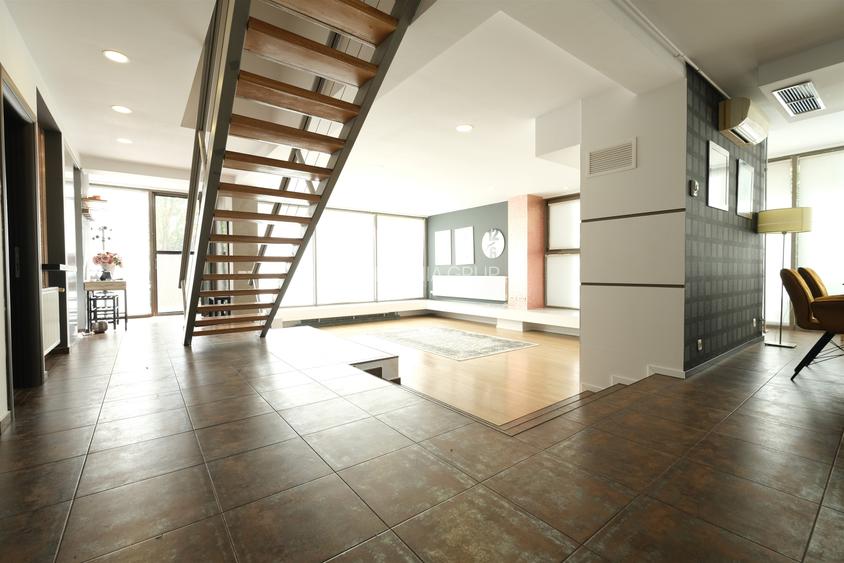 OTOPENI, Vila exclusivista P+E - 6 camere, 4 bai  cu piscina - 10