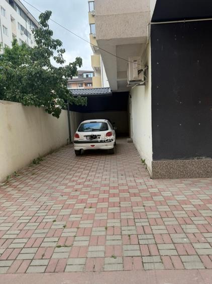 Spatiu comercial si afacere de vanzare  mobilat si dotat premium super pret! - 11