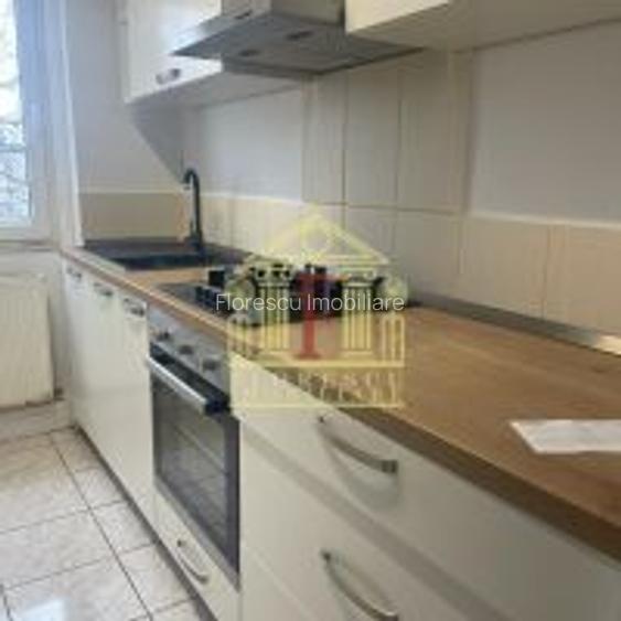 Apartament cu 2 camere! Podu Ros! - 3
