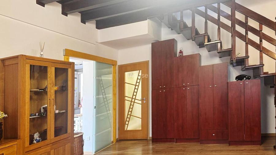 CASA SPATIOASA CU 5 CAMERE IN SANPETRU - 16