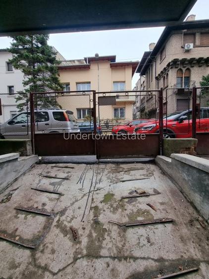 Apartament în vilă - Garaj (26mp) - intrare separată - 24