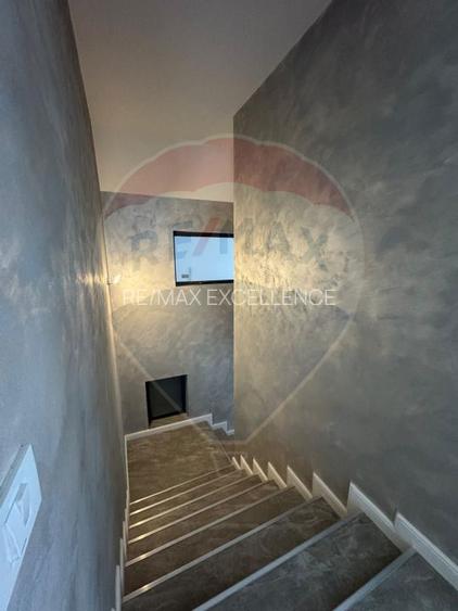 Vila la munte + teren 7600 MP ! - 18