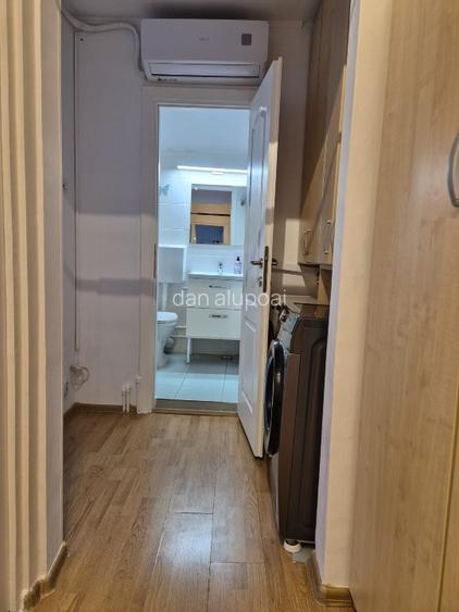 Apartament . decomandat 4 camere, cu  centrala, 2 locuri parcare - 7