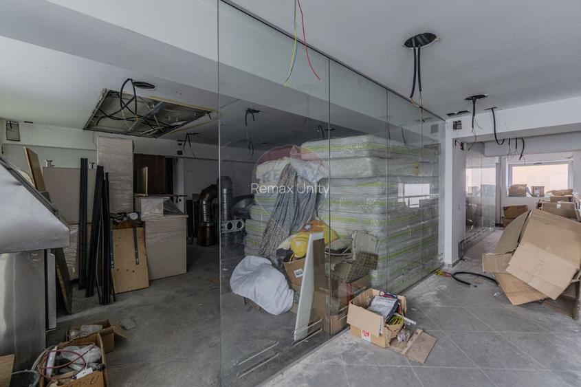 Cladire de 902 mp utili de vânzare, zona Grivitei - DN 13, COMISION 0 - 40