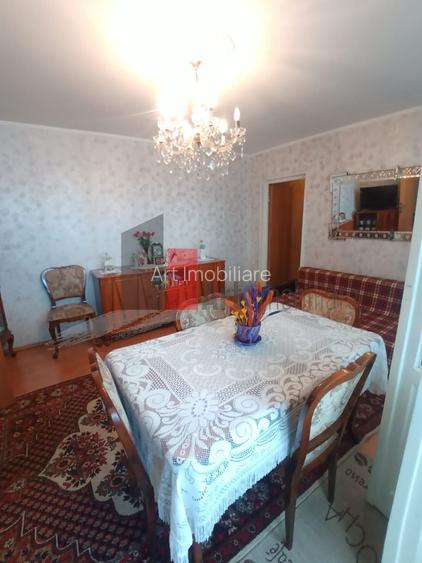 Vânzare apartament 3 camere semidecomandat Bd. Obregia - Cultural - 24
