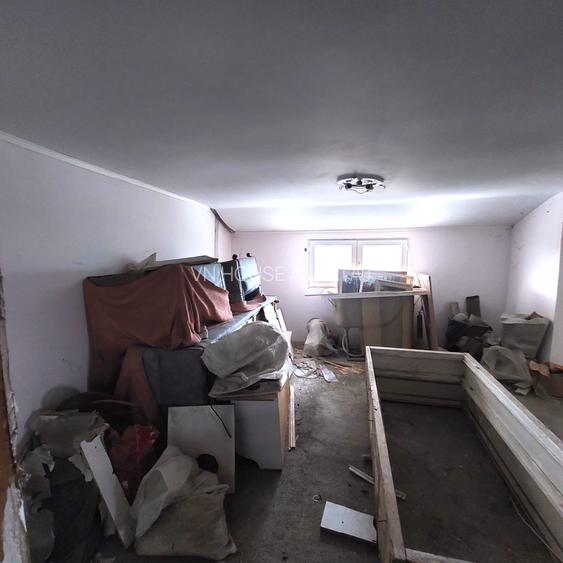 Apartament 3 camere si mansarda (zona Liceul nr.1 ) - 12